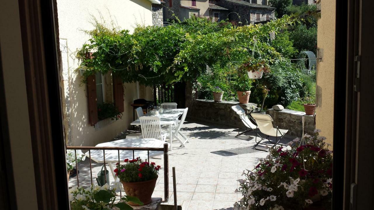 Gite De L'Eyrieux Les Ollières-sur-Eyrieux Exterior foto